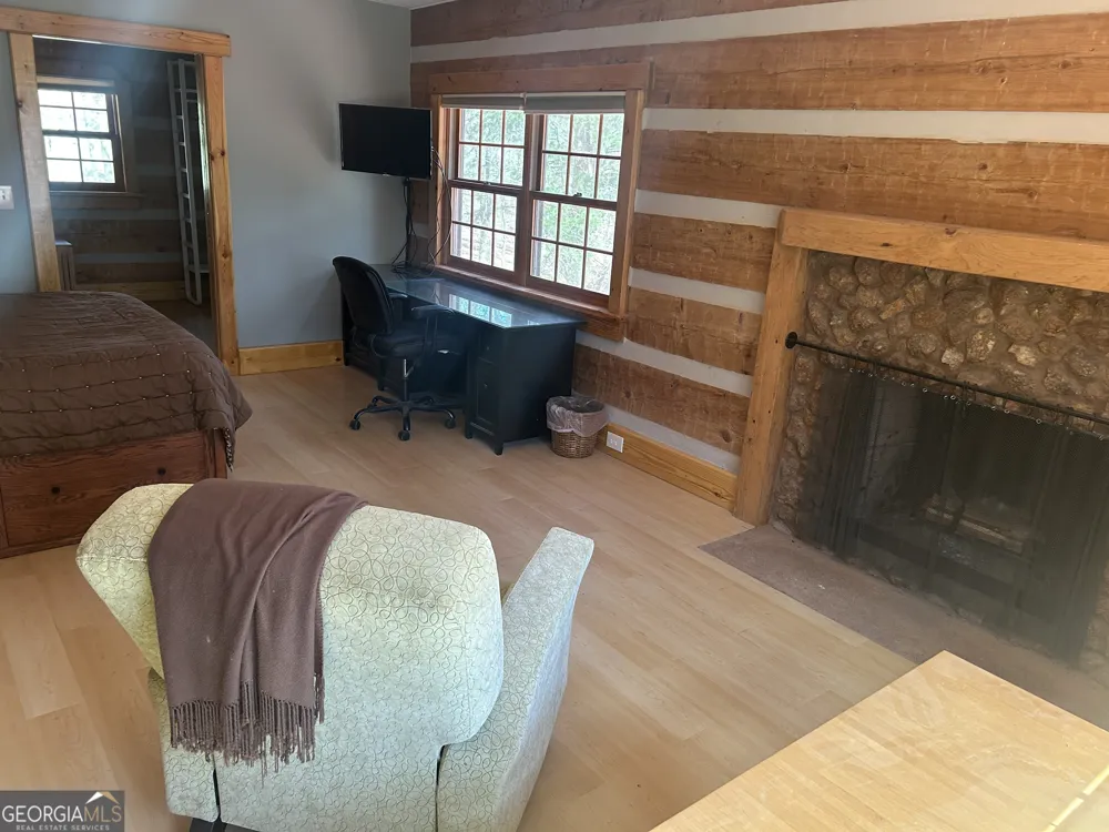 429 Frank Kelley RD Canon, GA 30520