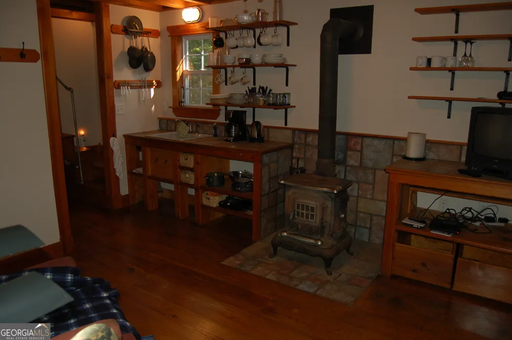 429 Frank Kelley RD Canon, GA 30520