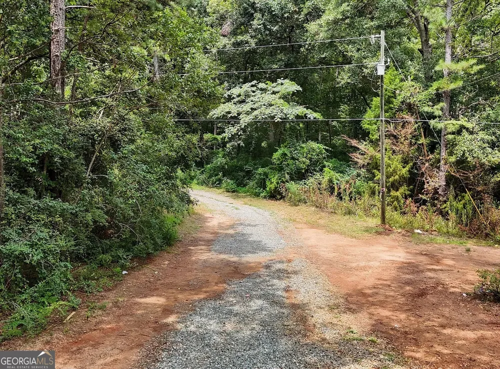5911 Indian TRL Thomaston, GA 30286