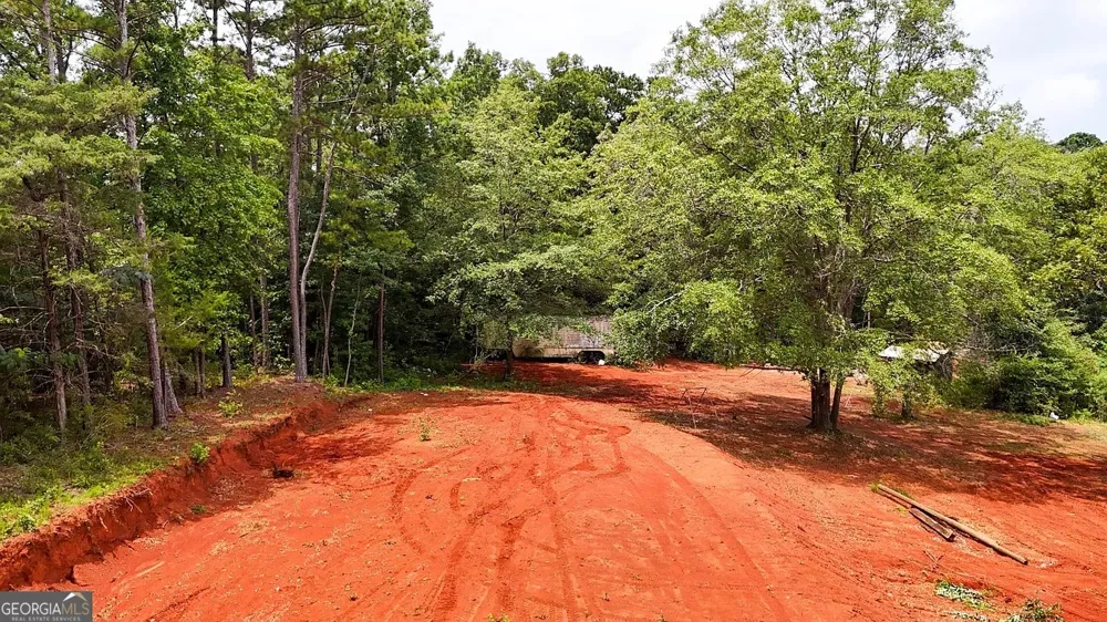 5911 Indian TRL Thomaston, GA 30286