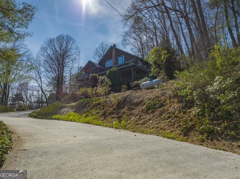 369 Deals Gap RD Robbinsville, NC 28771