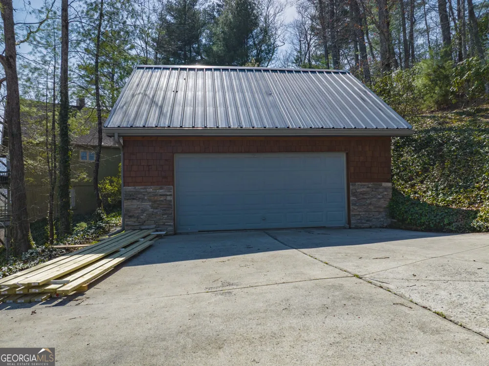 369 Deals Gap RD Robbinsville, NC 28771