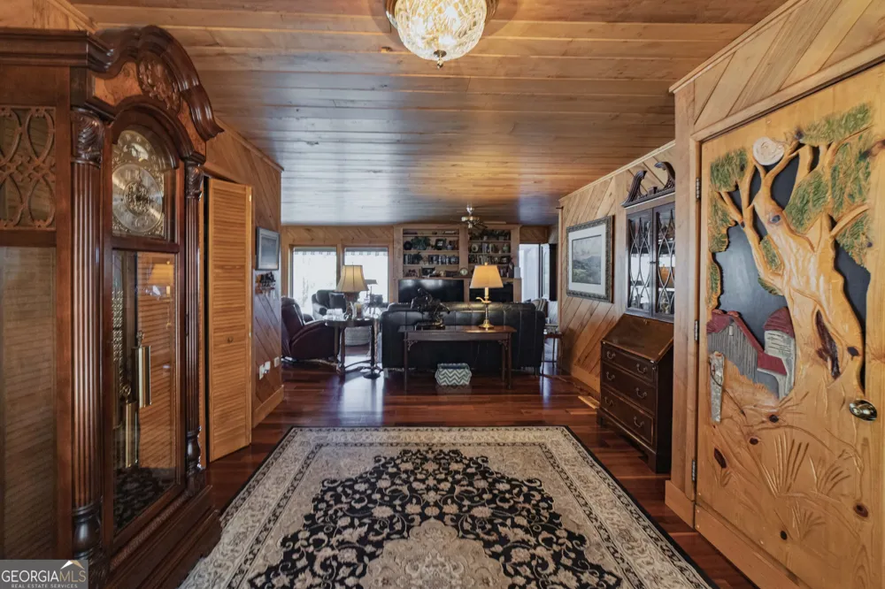 369 Deals Gap RD Robbinsville, NC 28771