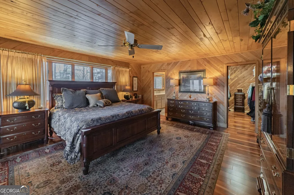 369 Deals Gap RD Robbinsville, NC 28771