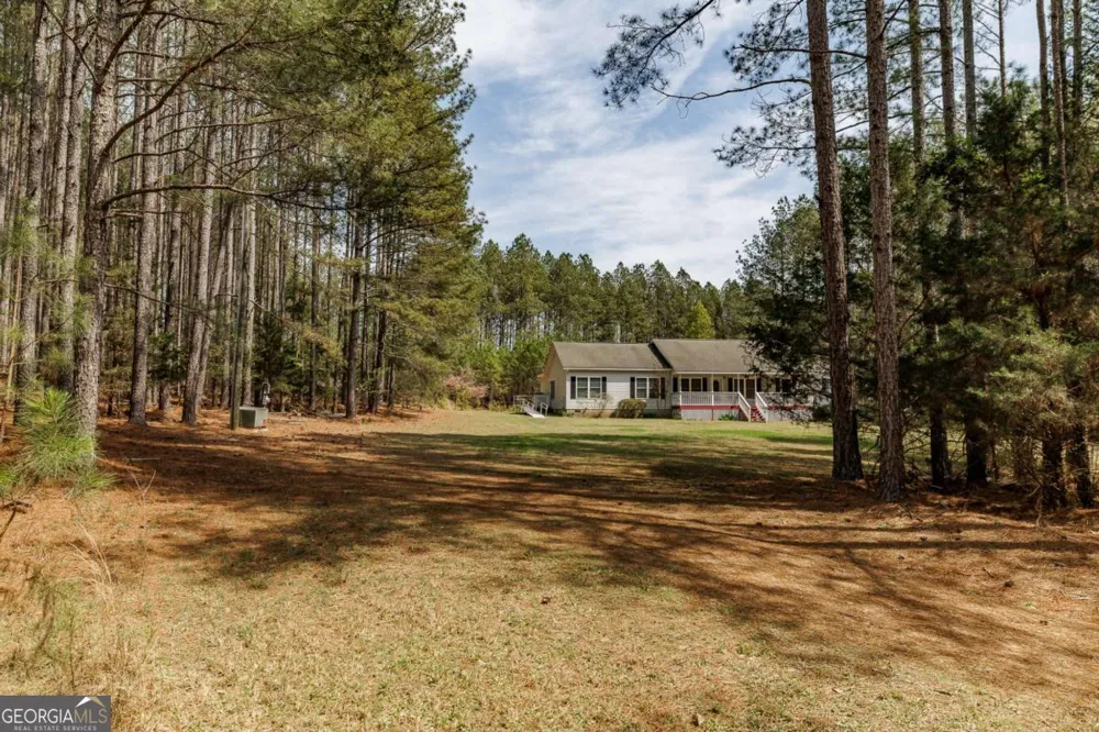 2970 Davids Home Church RD Comer, GA 30629