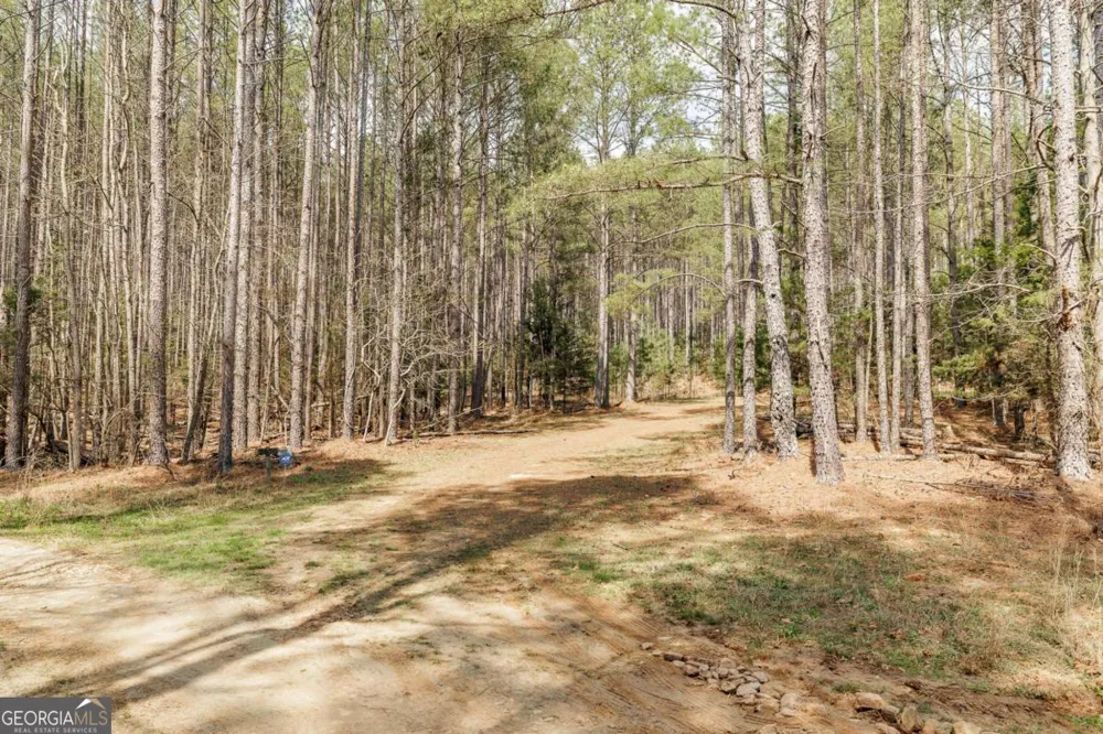 2970 Davids Home Church RD Comer, GA 30629