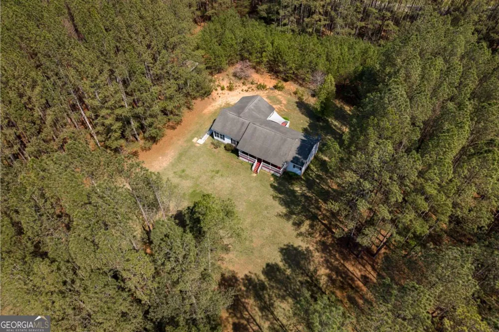 2970 Davids Home Church RD Comer, GA 30629