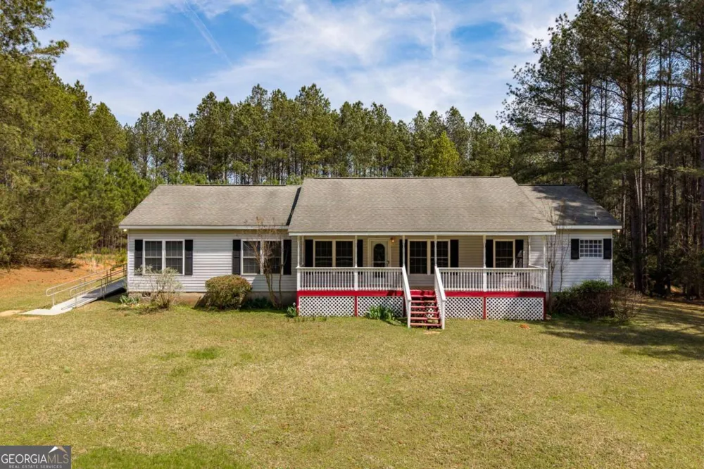2970 Davids Home Church RD Comer, GA 30629