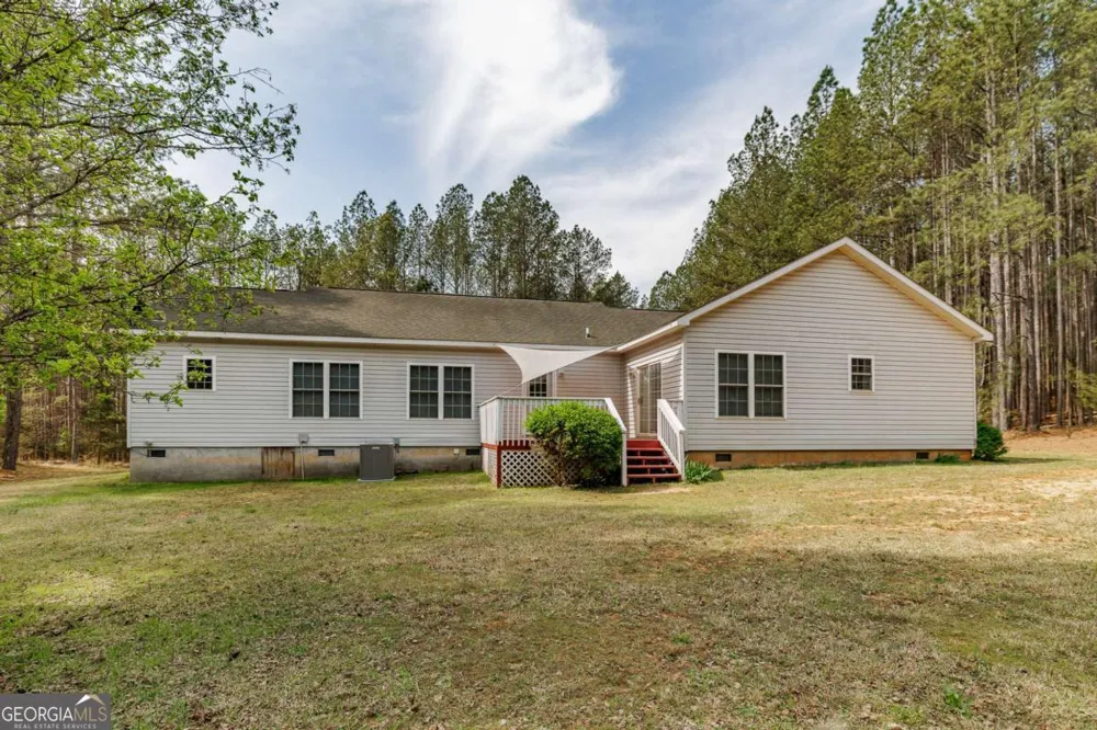 2970 Davids Home Church RD Comer, GA 30629
