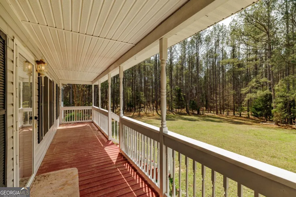 2970 Davids Home Church RD Comer, GA 30629