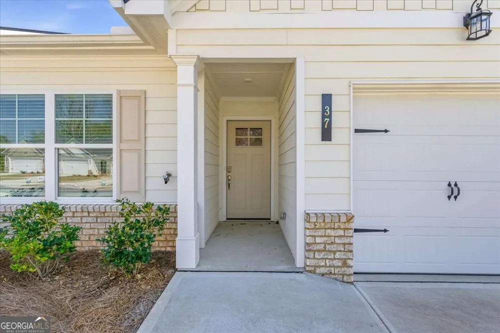 25 Silver Leaf LN Dawsonville, GA 30534