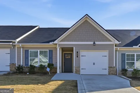 25 Silver Leaf LN
