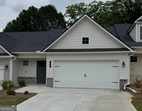 32 Silver Leaf LN