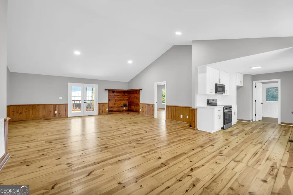 106 NE Degrandis Milledgeville, GA 31061