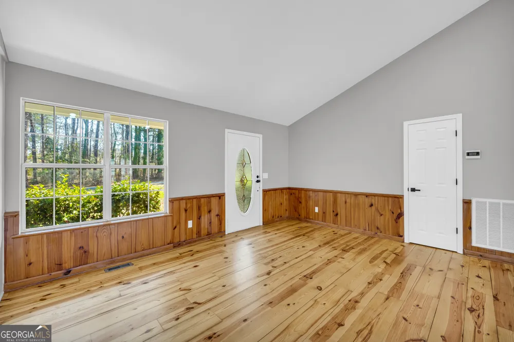 106 NE Degrandis Milledgeville, GA 31061