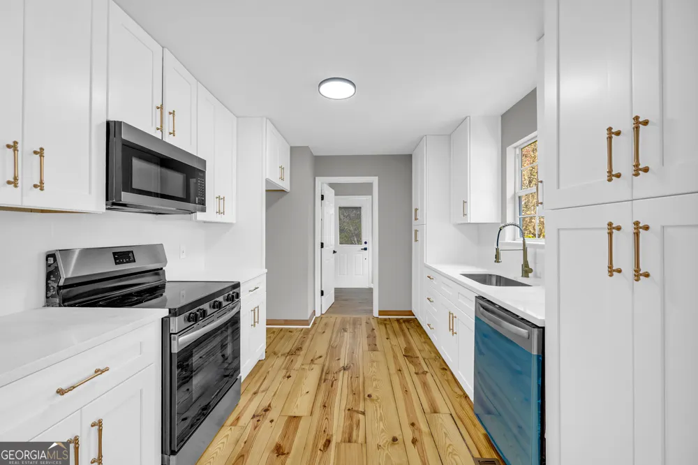106 NE Degrandis Milledgeville, GA 31061