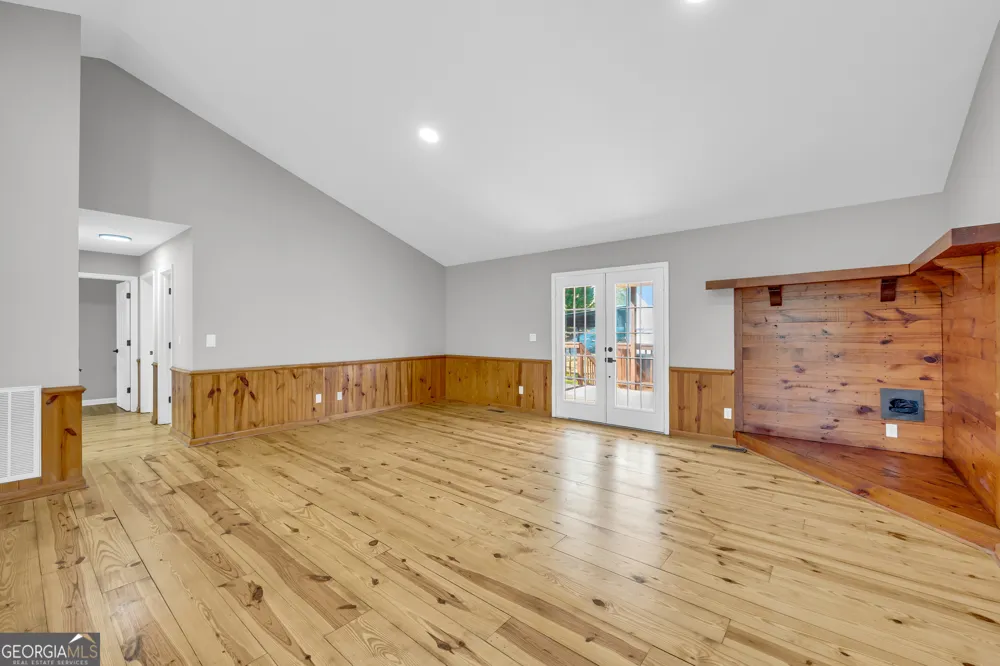 106 NE Degrandis Milledgeville, GA 31061