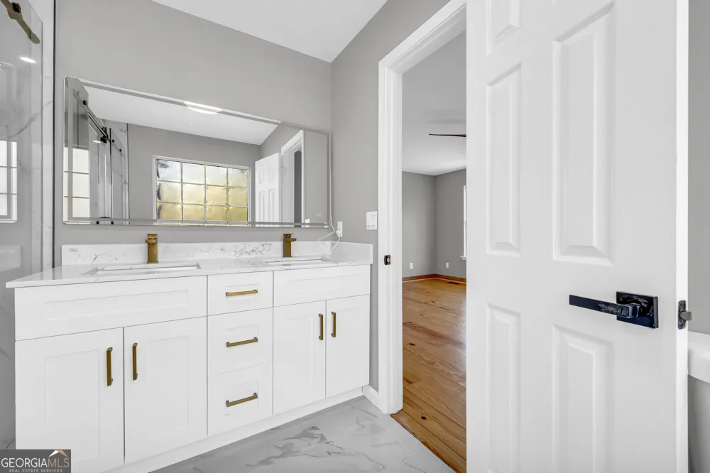 106 NE Degrandis Milledgeville, GA 31061