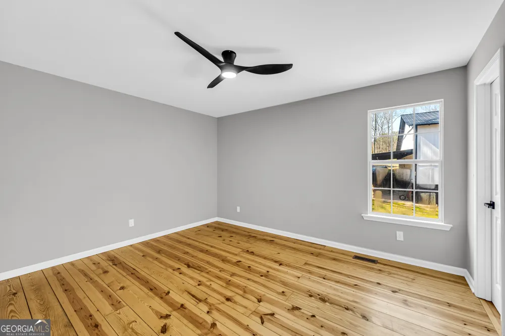 106 NE Degrandis Milledgeville, GA 31061