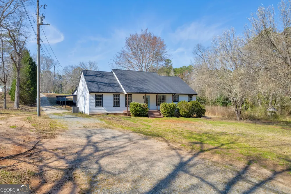106 NE Degrandis Milledgeville, GA 31061