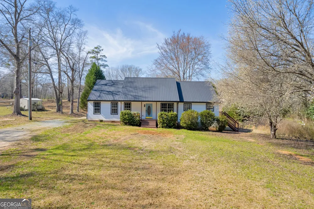 106 NE Degrandis Milledgeville, GA 31061