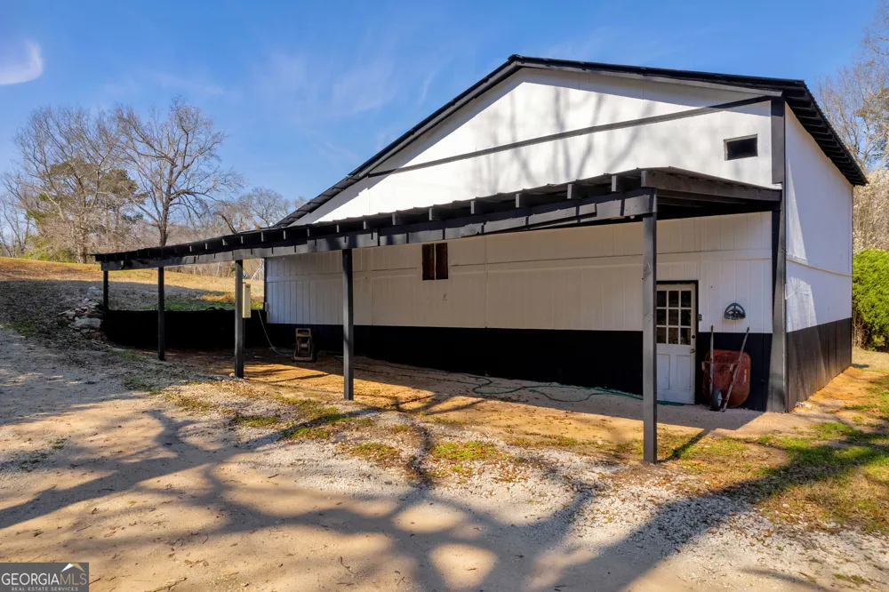 106 NE Degrandis Milledgeville, GA 31061