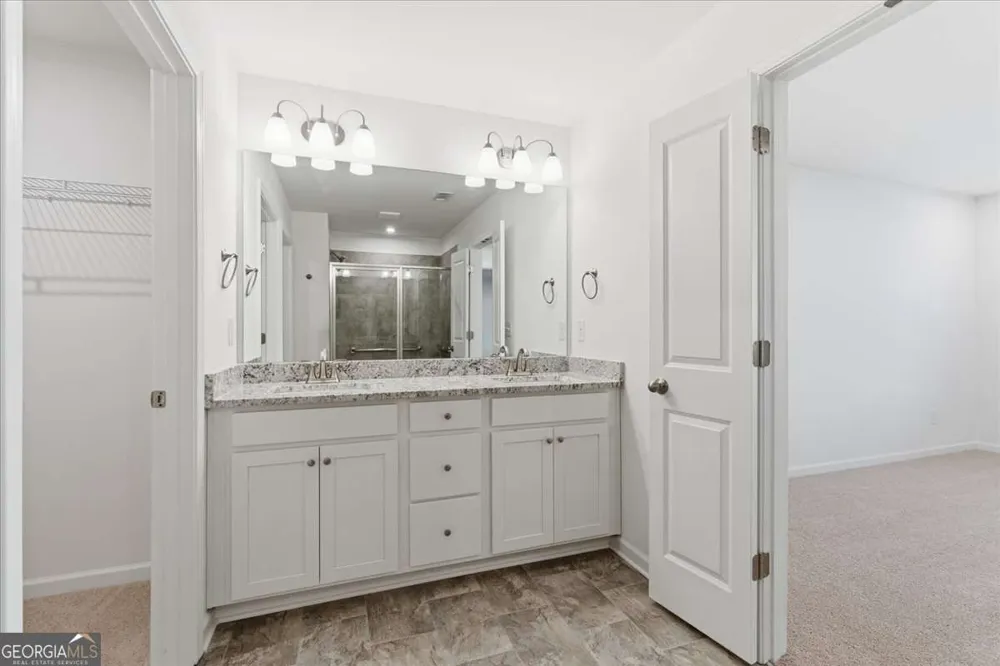 26 Silver Leaf LN Dawsonville, GA 30534