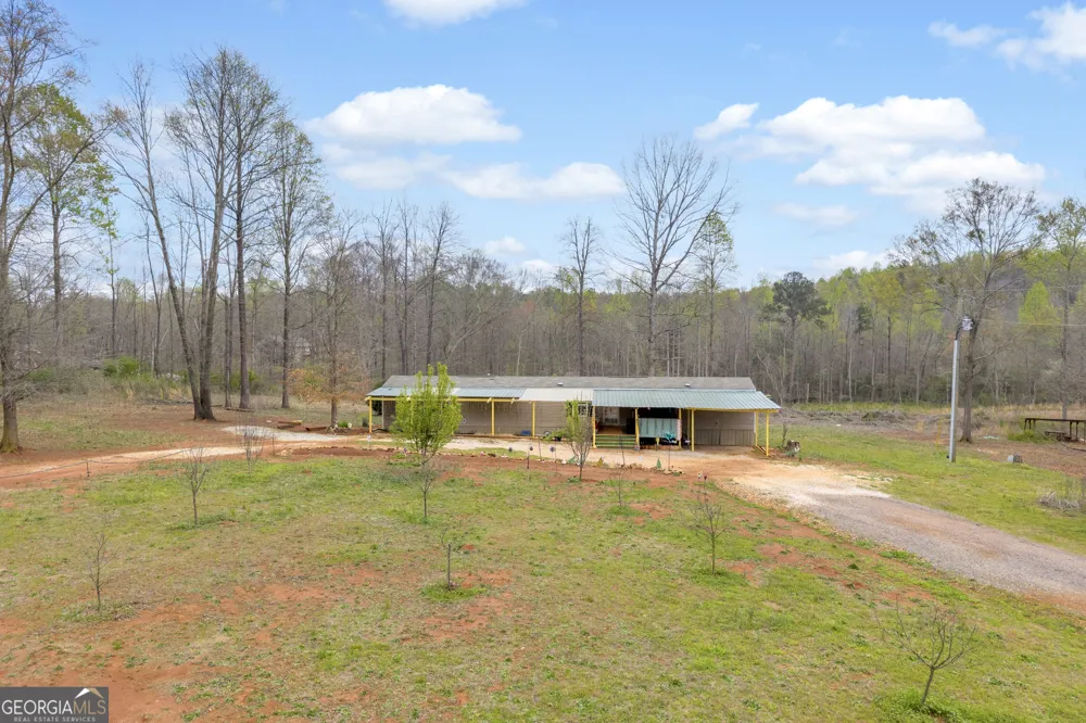 1934 Pleasant Hill RD Martin, GA 30557