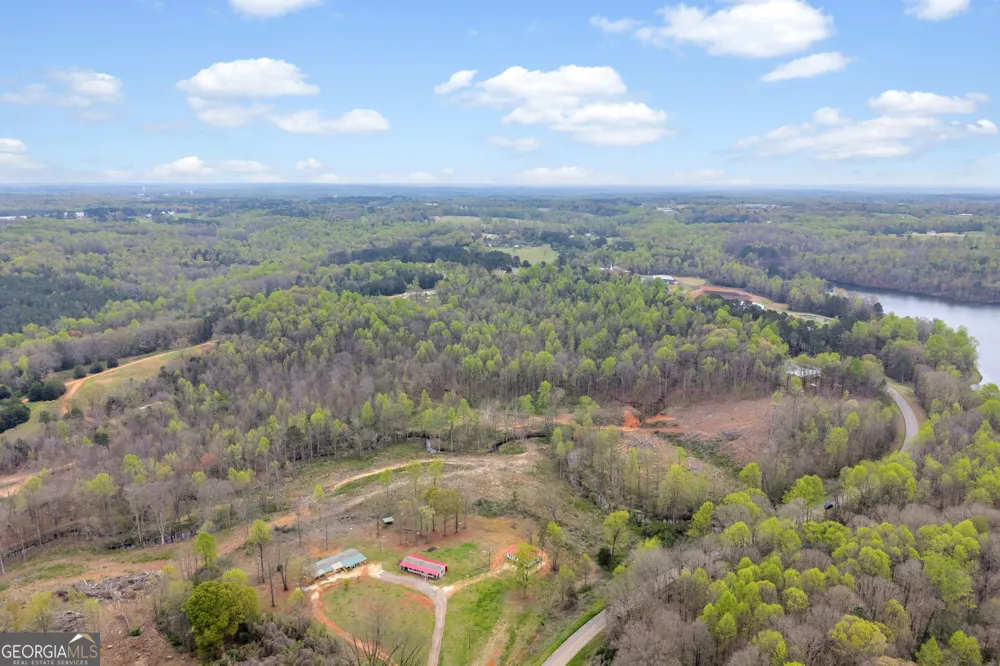 1934 Pleasant Hill RD Martin, GA 30557