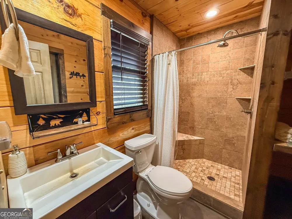 513 Coleman Heights Rabun Gap, GA 30568