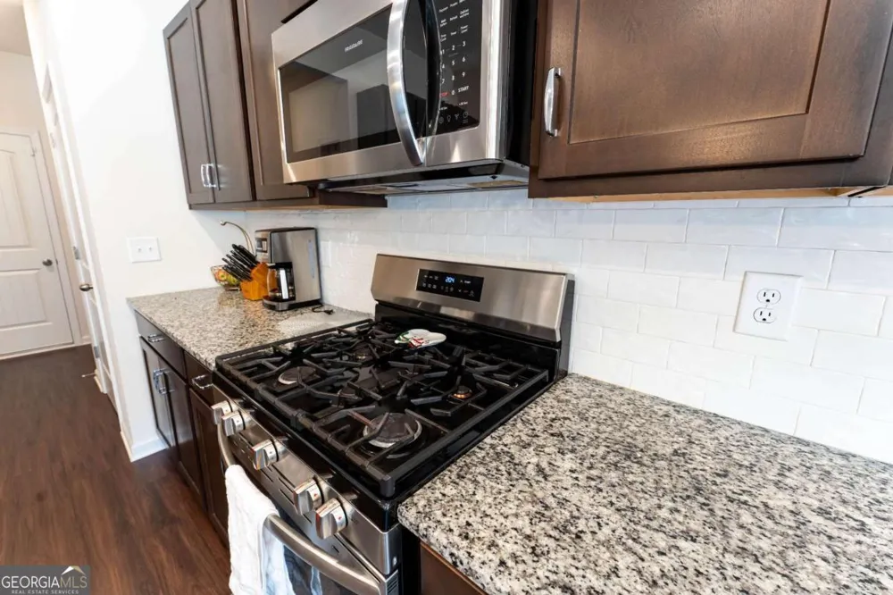 1114 Chastain DR Sugar Hill, GA 30518