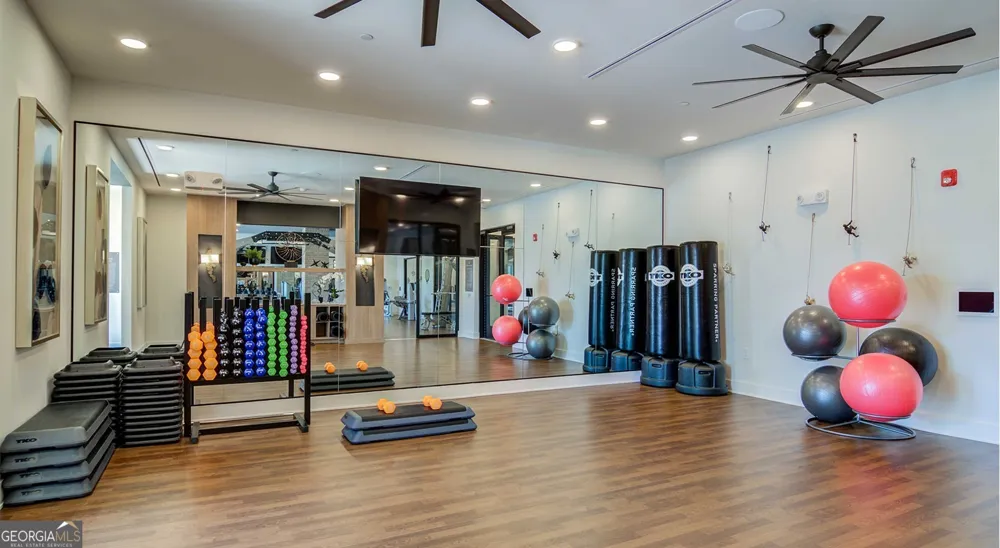 2250 Oak RD Snellville, GA 30078