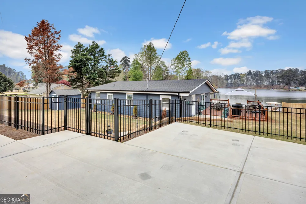 8900 Jackson Lake RD Monticello, GA 31064