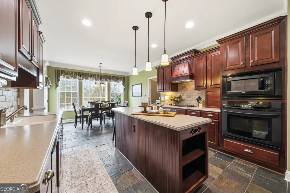 5522 Tyree RD Winston, GA 30187