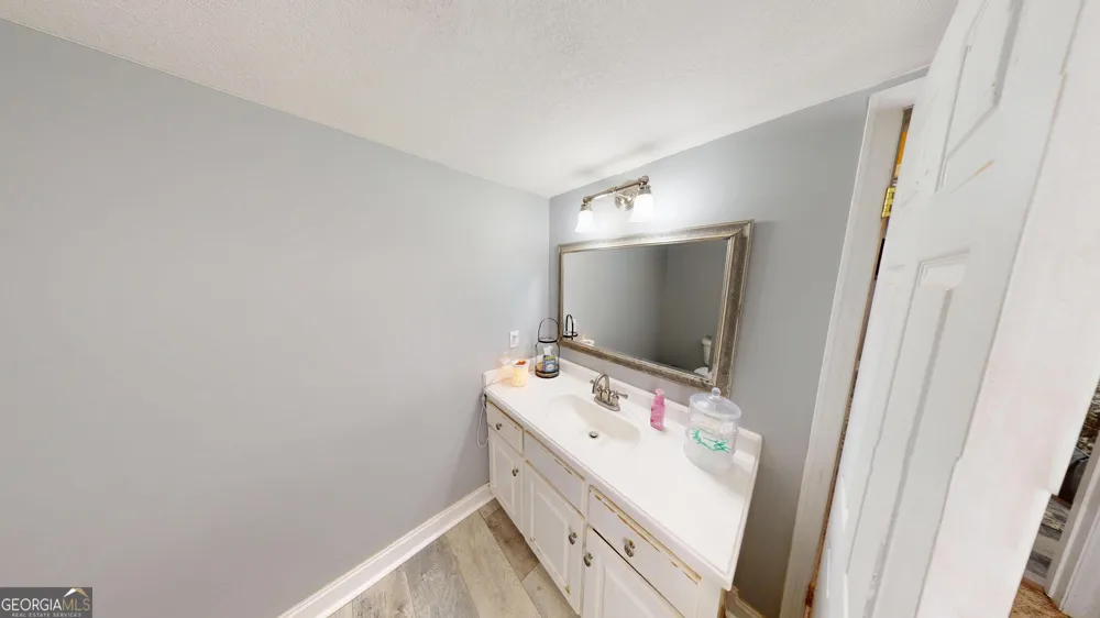184 Eagle PASS Swainsboro, GA 30401