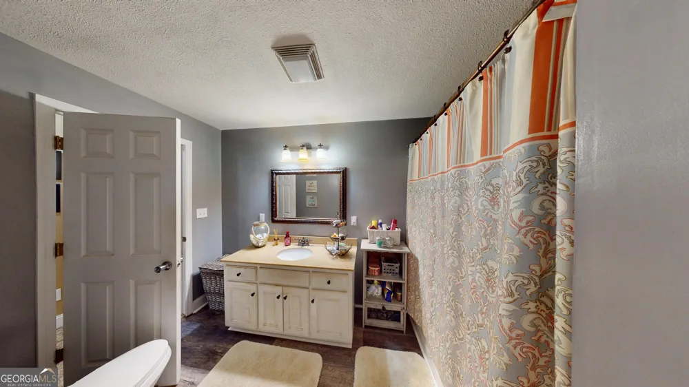 184 Eagle PASS Swainsboro, GA 30401