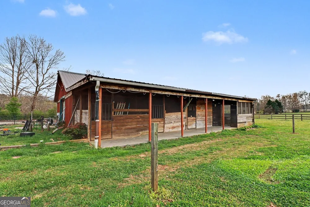 151 Sugar Hill RD NE Rydal, GA 30171