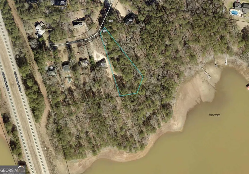 203 View Pointe LN LaGrange, GA 30241