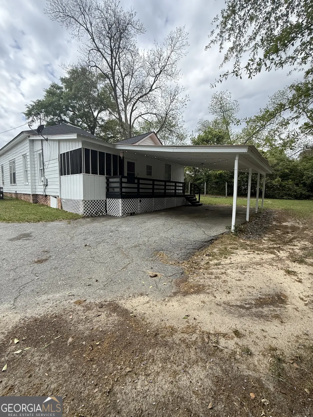 125 CREIGHTON Eastman, GA 31023