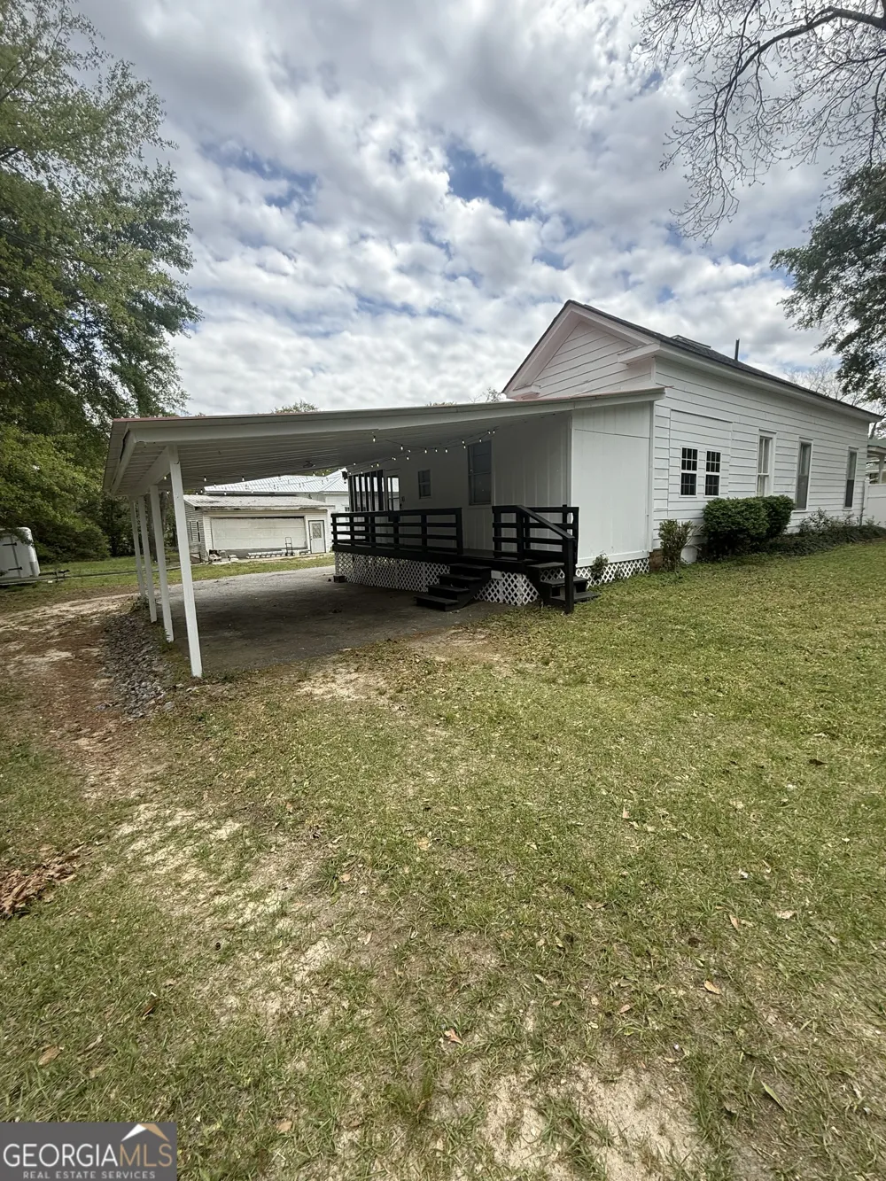 125 CREIGHTON Eastman, GA 31023