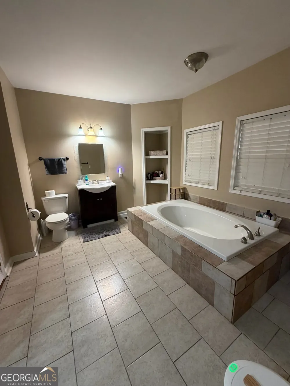 125 CREIGHTON Eastman, GA 31023
