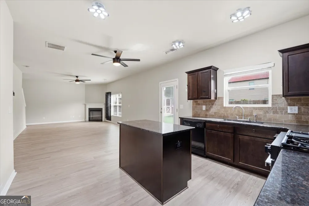 2466 Foxy DR Bethlehem, GA 30620
