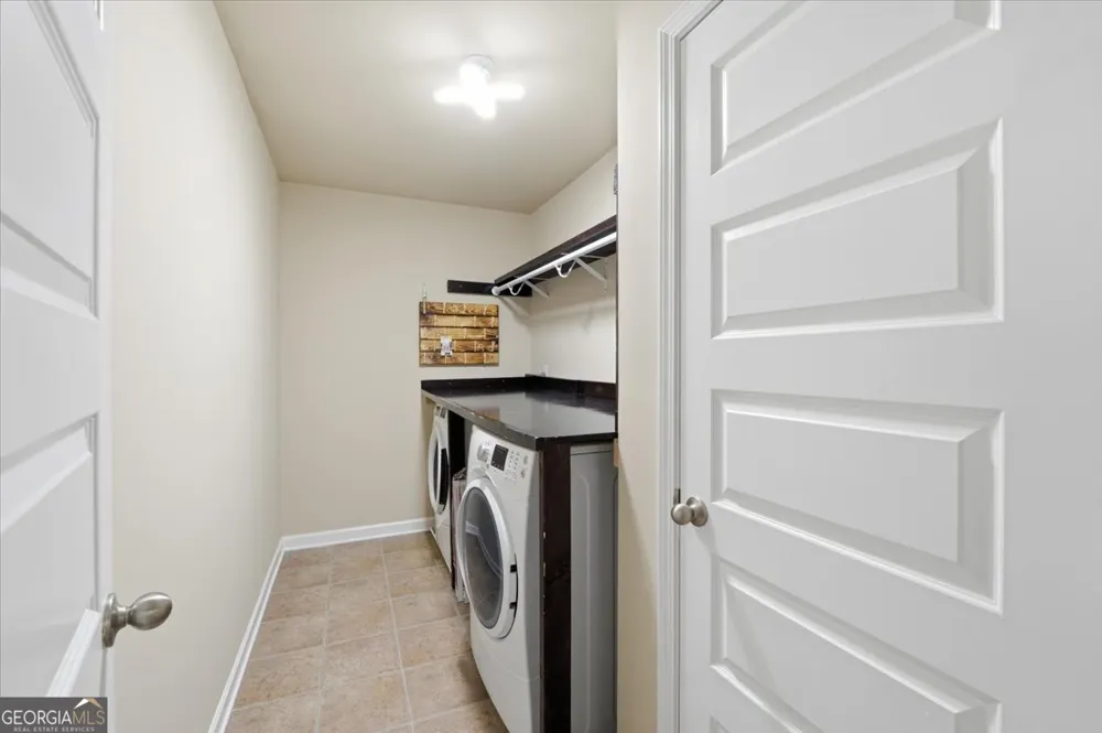 2466 Foxy DR Bethlehem, GA 30620