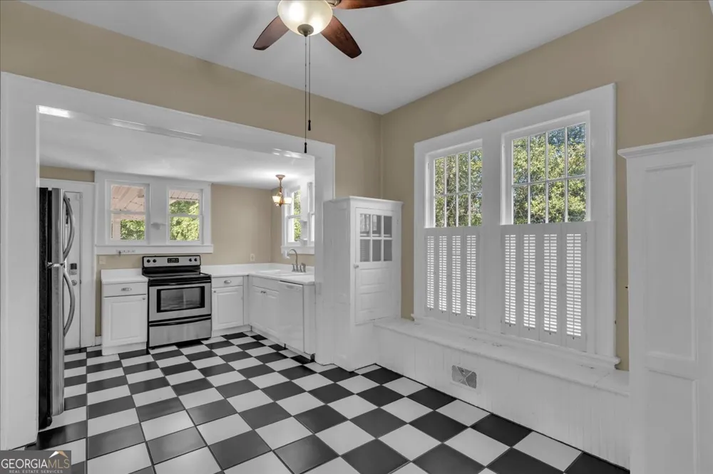 218 West DR Dublin, GA 31021