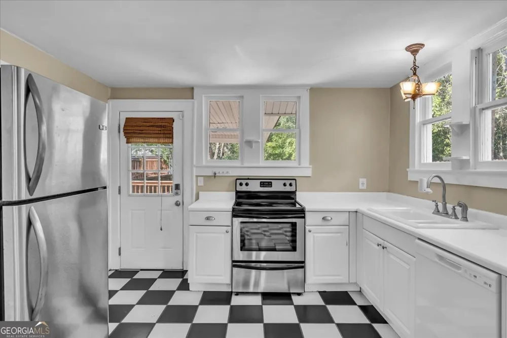 218 West DR Dublin, GA 31021
