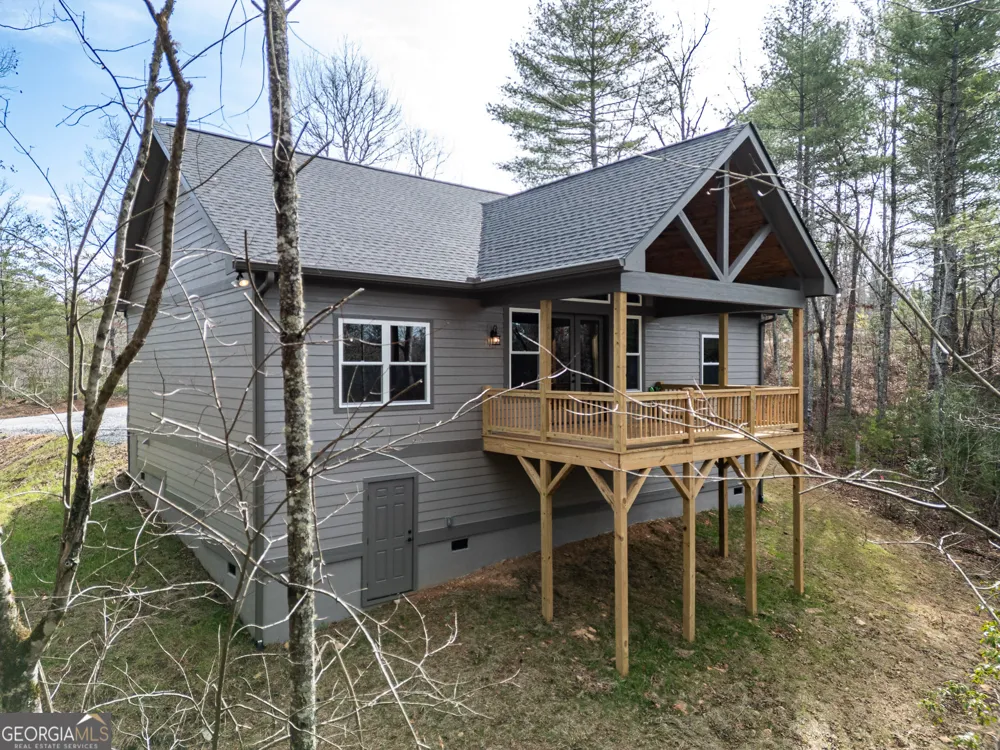 325 River Mountain RD Murphy, NC 28906