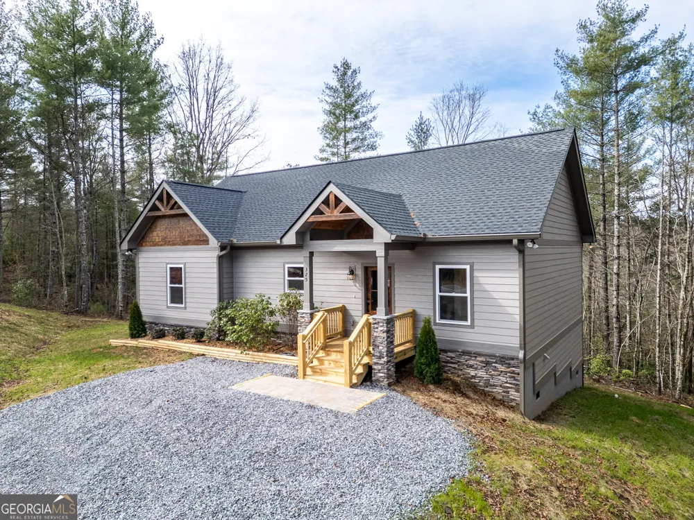 325 River Mountain RD Murphy, NC 28906