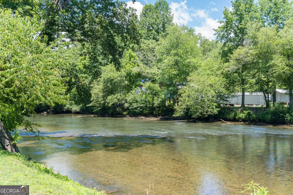 325 River Mountain RD Murphy, NC 28906