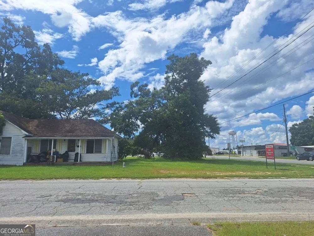 403 S Ware ST Alma, GA 31510