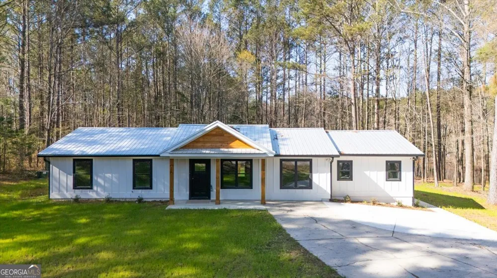 392 GA Hwy 74 Molena, GA 30258